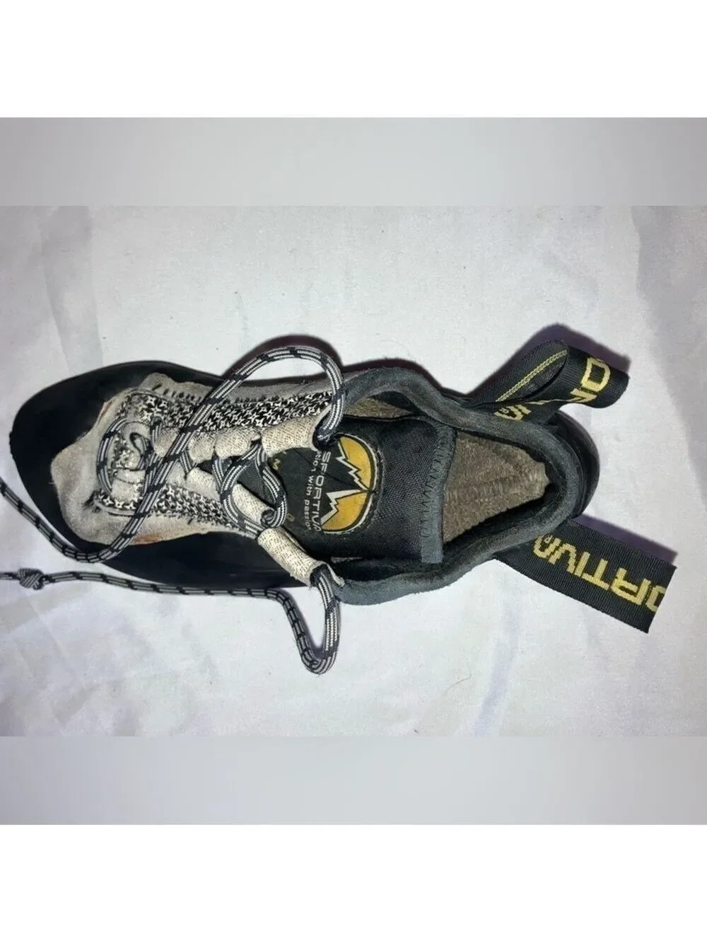 LA Sportive Miuras Women’s 34.5 Climbing Shoes Vibram XS Grip